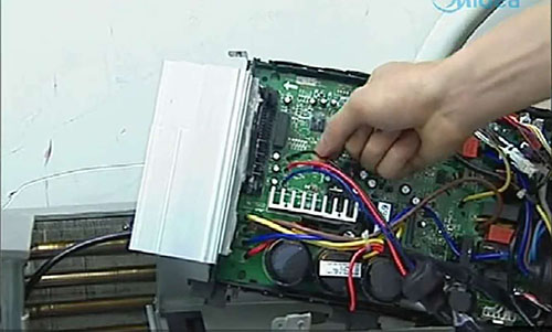 甘谷美的空调电话是多少